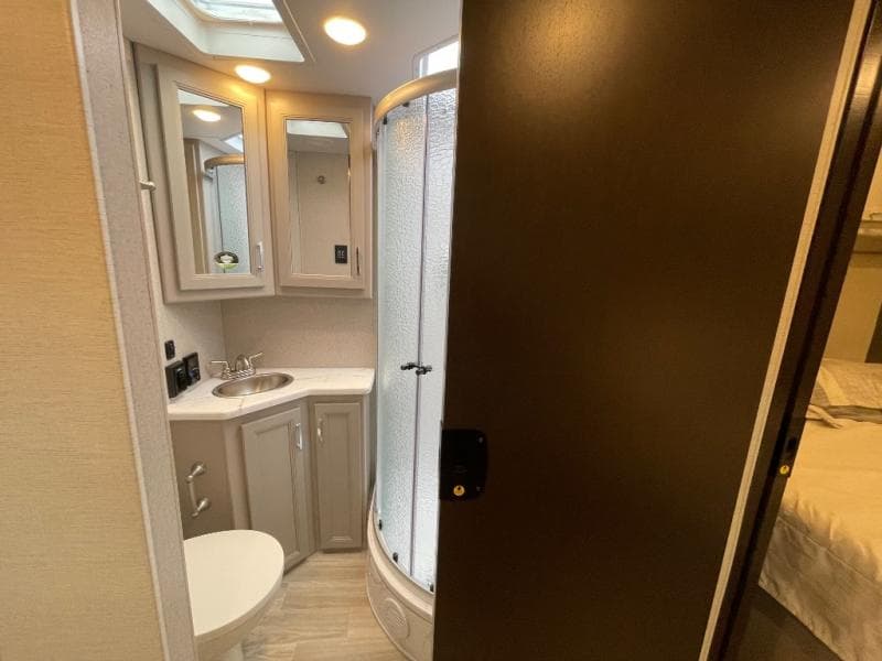 2026 Thor Motor Coach 2026 Thor Motor Coach Omni Trail - thumbnail 54