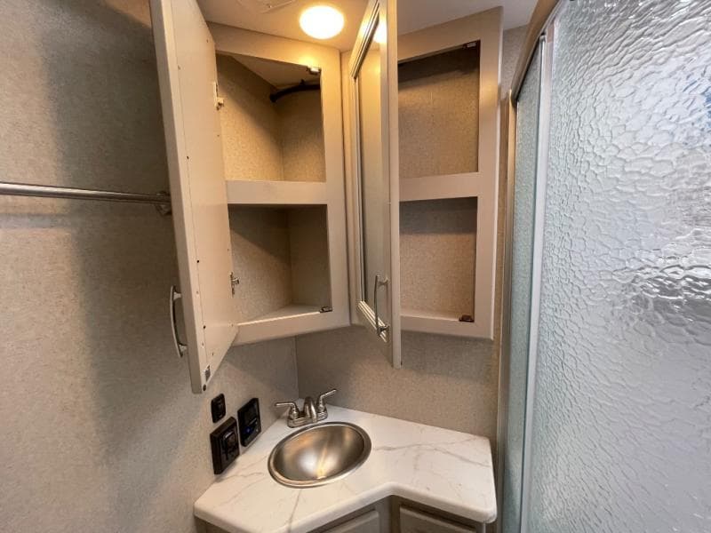 2026 Thor Motor Coach 2026 Thor Motor Coach Omni Trail - thumbnail 55