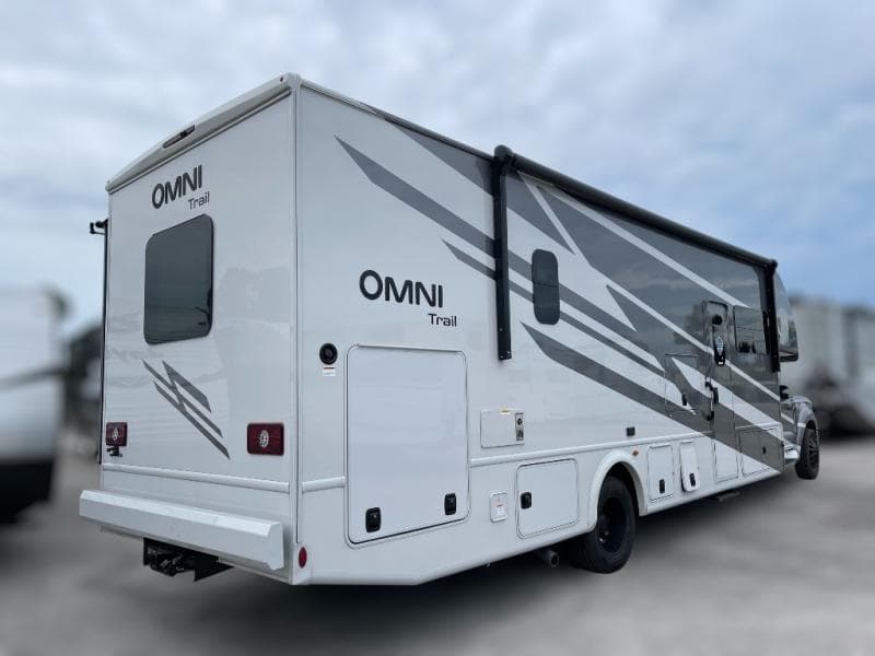 2026 Thor Motor Coach 2026 Thor Motor Coach Omni Trail - thumbnail 7