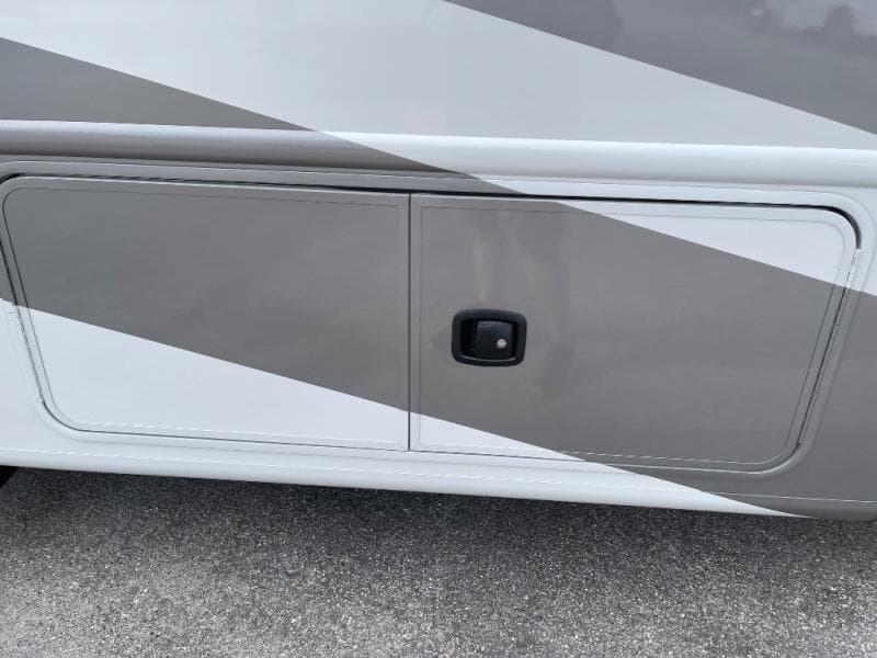 2026 Thor Motor Coach 2026 Thor Motor Coach Omni Trail - thumbnail 8