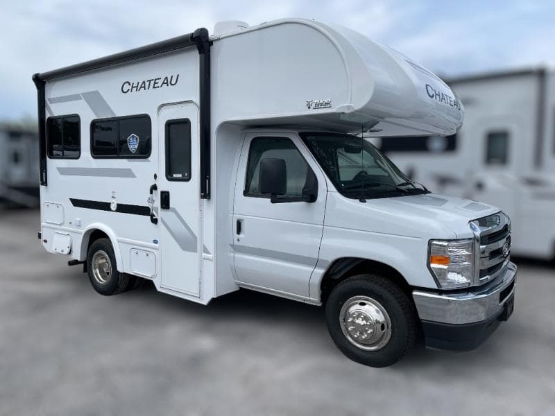 2026 Thor Motor Coach Chateau 19Z