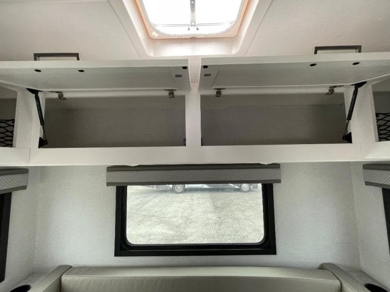 2026 Thor Motor Coach 2026 Thor Motor Coach Chateau - thumbnail 42