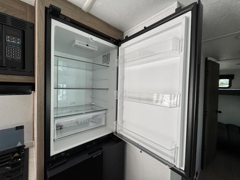 2026 Coachmen 2026 Coachmen Freedom Express - thumbnail 15