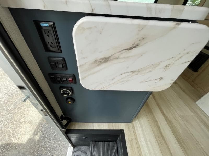 2026 Thor Motor Coach 2026 Thor Motor Coach Quantum - thumbnail 39