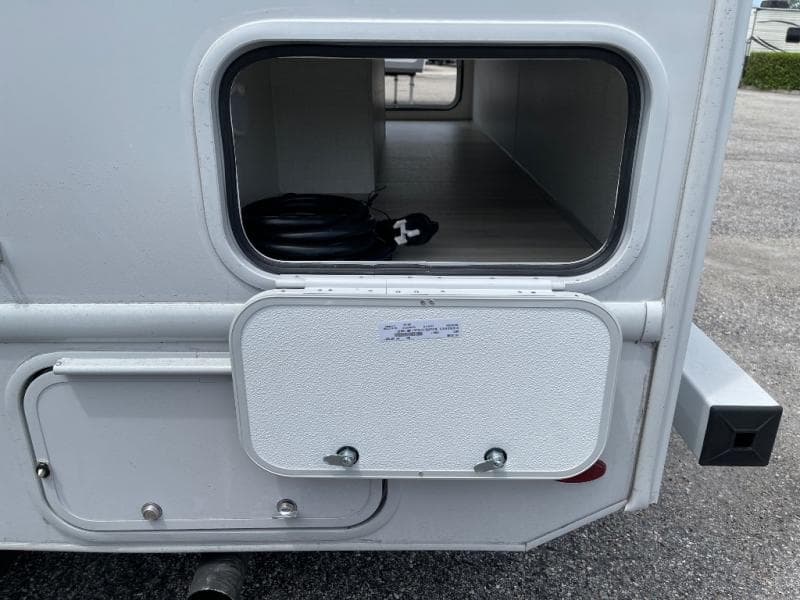 2026 Thor Motor Coach 2026 Thor Motor Coach Quantum - thumbnail 9