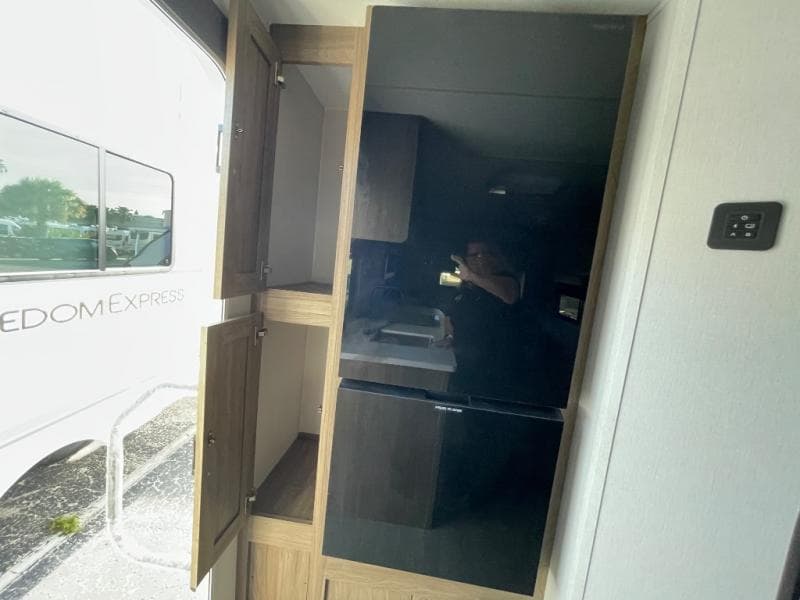 2026 Coachmen 2026 Coachmen Freedom Express Select - thumbnail 22