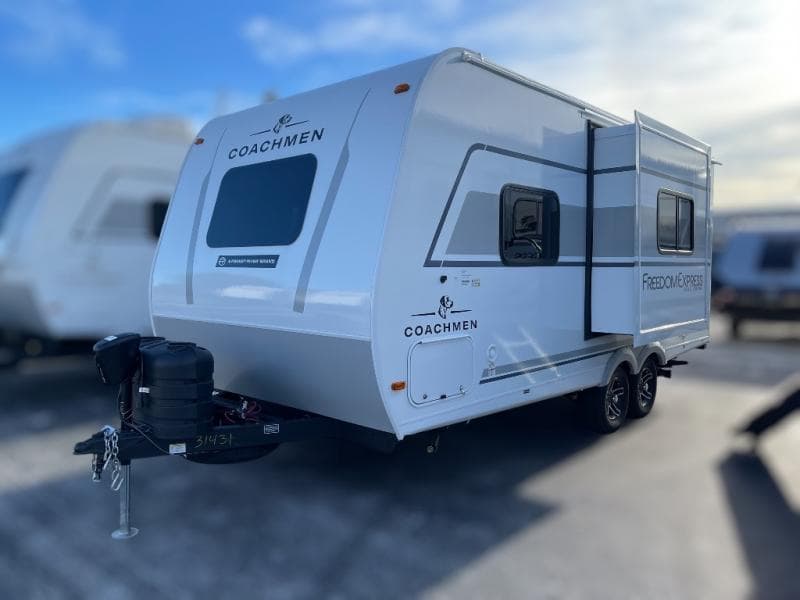 2026 Coachmen 2026 Coachmen Freedom Express Select - thumbnail 4