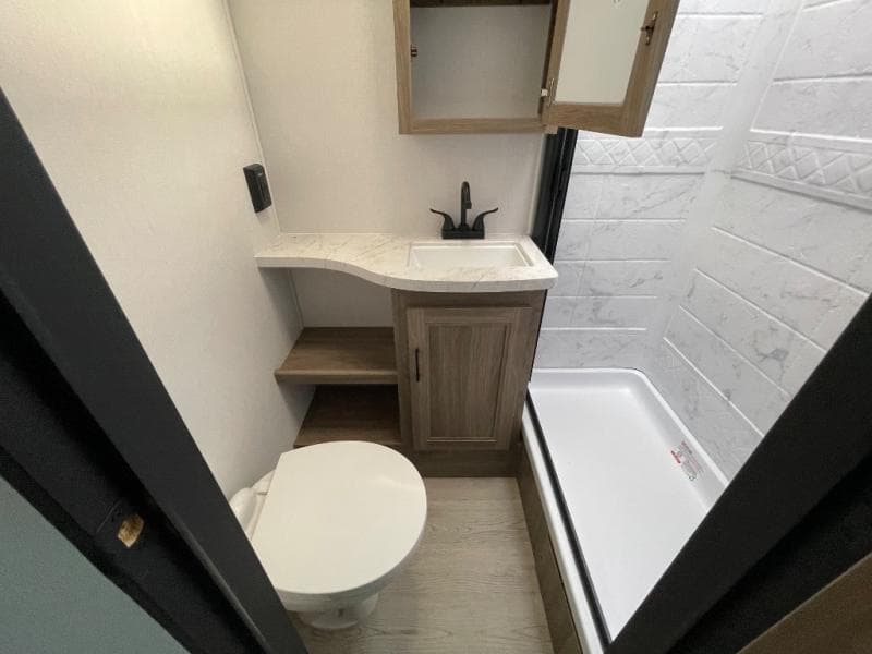 2026 Coachmen 2026 Coachmen Freedom Express - thumbnail 37