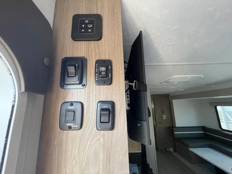 2026 Coachmen 2026 Coachmen Freedom Express - thumbnail 48