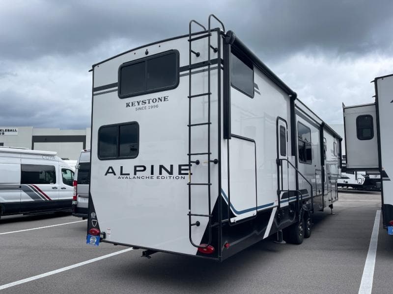2026 Keystone RV 2026 Keystone RV Alpine Avalanche Edition - thumbnail 7