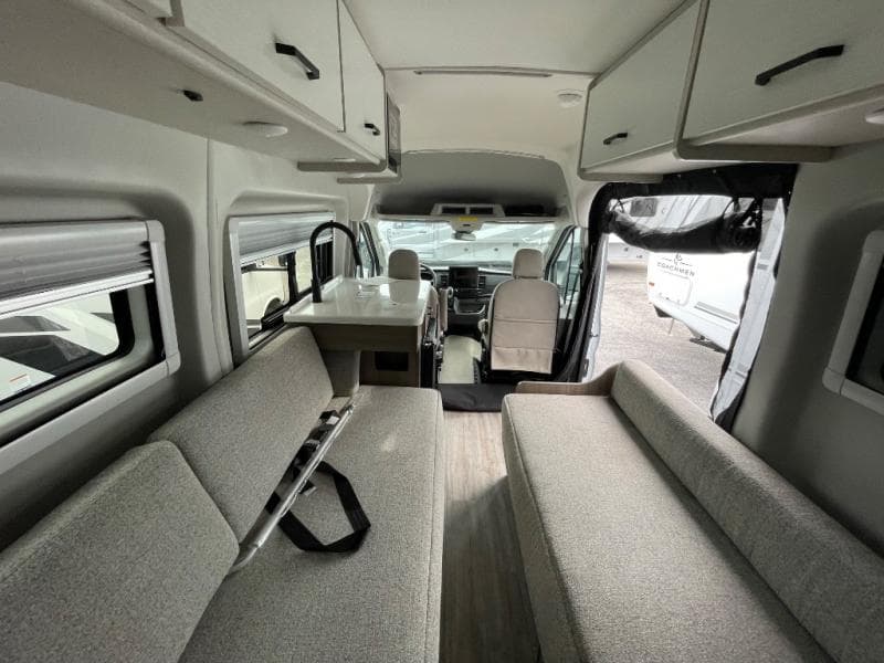 2026 Thor Motor Coach 2026 Thor Motor Coach Palladium - thumbnail 35