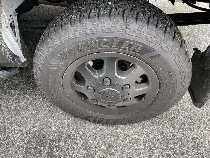 2026 Thor Motor Coach 2026 Thor Motor Coach Palladium - thumbnail 9