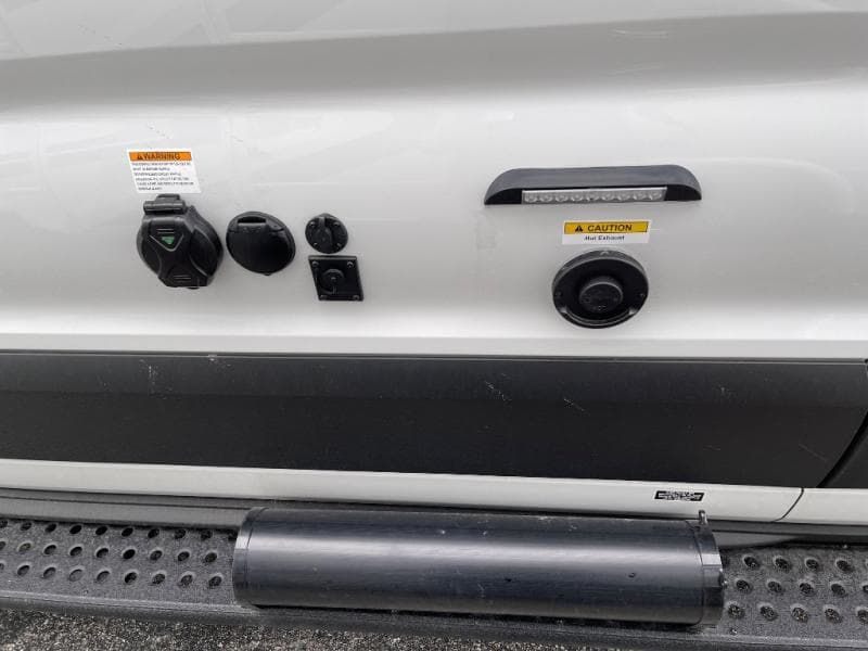 2026 Thor Motor Coach 2026 Thor Motor Coach Palladium - thumbnail 10