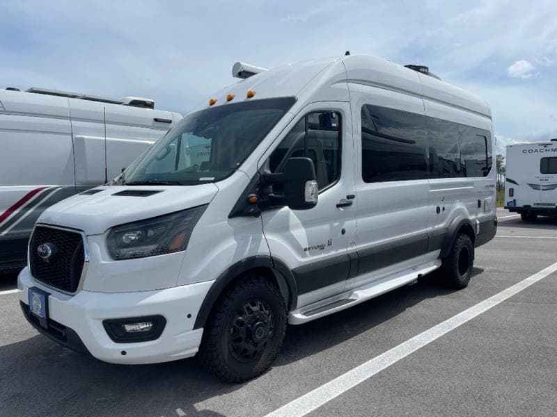 2026 Coachmen 2026 Coachmen Beyond - thumbnail 4