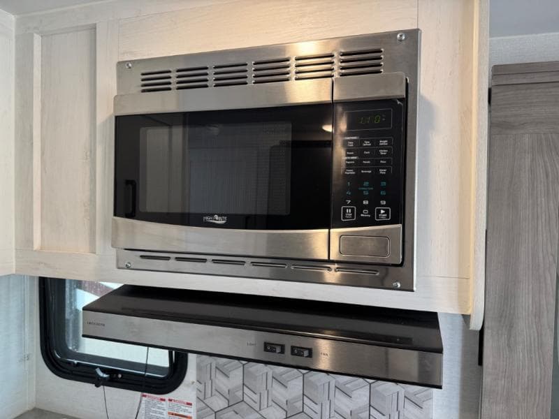 2026 Gulf Stream 2026 Gulf Stream BT Cruiser - thumbnail 25