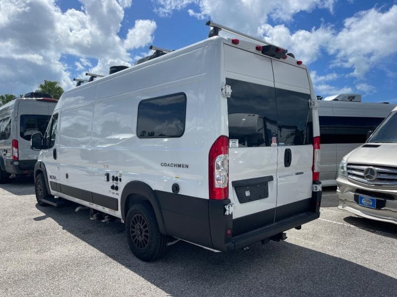 2026 Coachmen 2026 Coachmen Nova - thumbnail 6