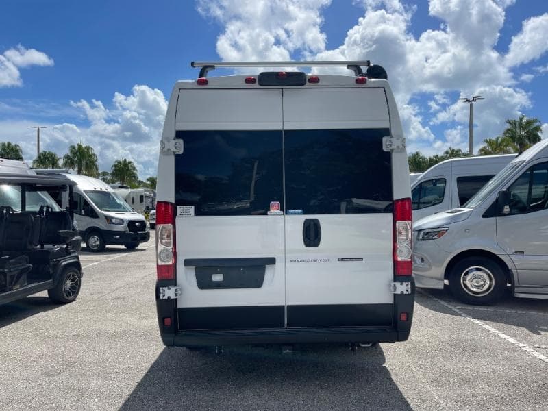 2026 Coachmen 2026 Coachmen Nova - thumbnail 7