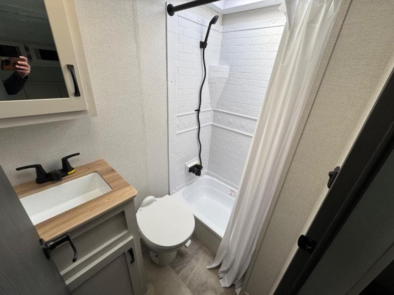 2026 Coachmen 2026 Coachmen Chaparral - thumbnail 28