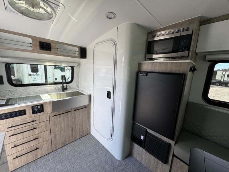 2026 inTech RV 2026 inTech RV Sol - thumbnail 14