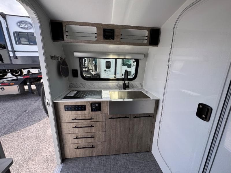 2026 inTech RV 2026 inTech RV Sol - thumbnail 15