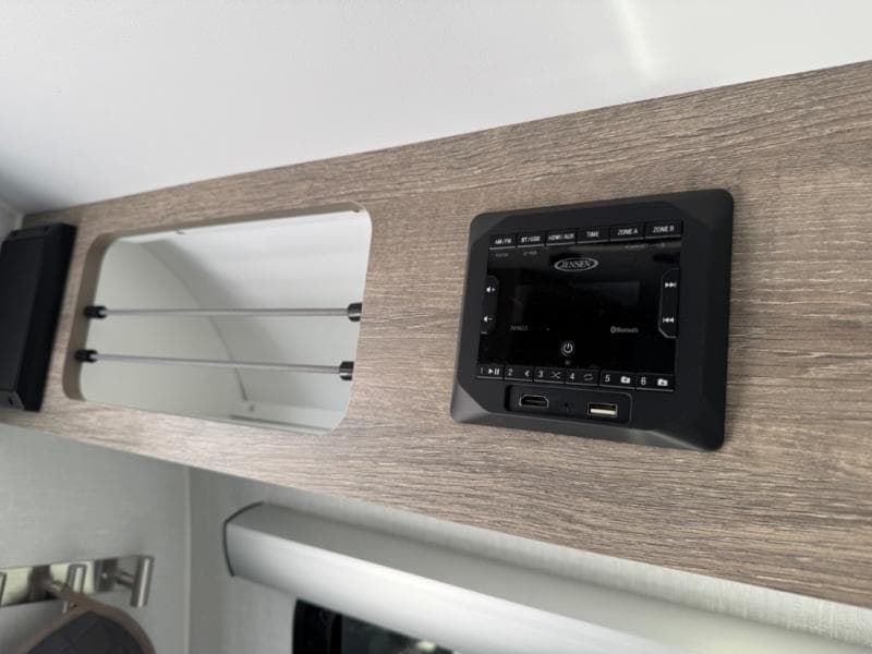 2026 inTech RV 2026 inTech RV Sol - thumbnail 23