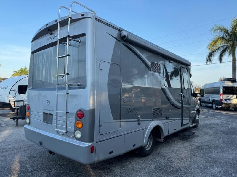 2014 Leisure Travel Vans 2014 Leisure Travel Vans Unity - thumbnail 5