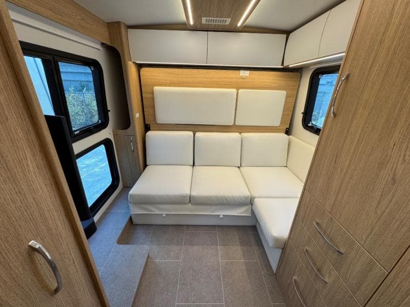 2026 Leisure Travel Vans 2026 Leisure Travel Vans Wonder - thumbnail 9