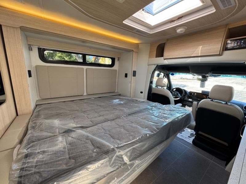 2026 Leisure Travel Vans 2026 Leisure Travel Vans Unity - thumbnail 11