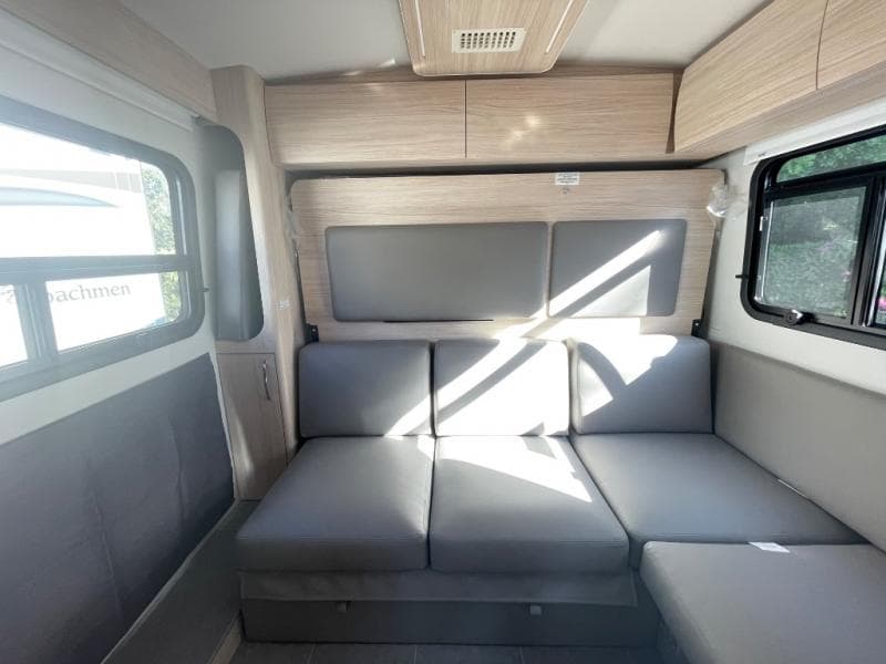 2025 Leisure Travel Vans 2025 Leisure Travel Vans Wonder - thumbnail 15