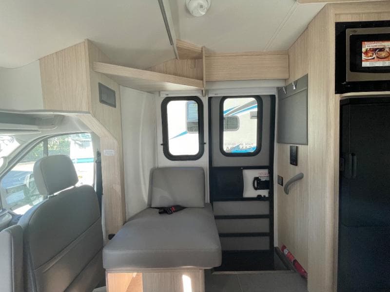 2025 Leisure Travel Vans 2025 Leisure Travel Vans Wonder - thumbnail 8