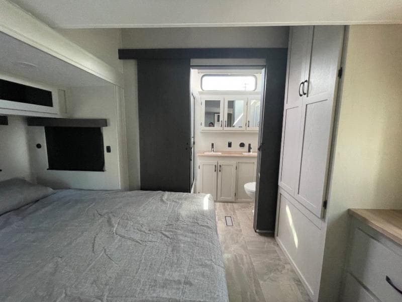 2026 Coachmen 2026 Coachmen Chaparral - thumbnail 18