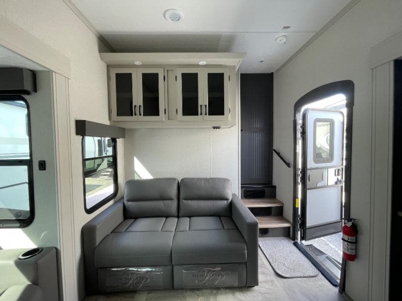 2026 Coachmen 2026 Coachmen Chaparral - thumbnail 10