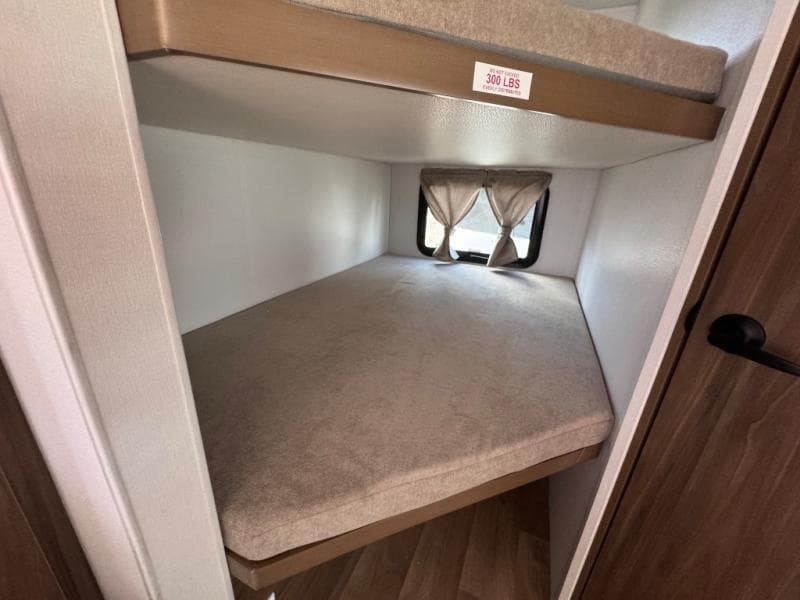 2026 Winnebago 2026 Winnebago Access - thumbnail 17