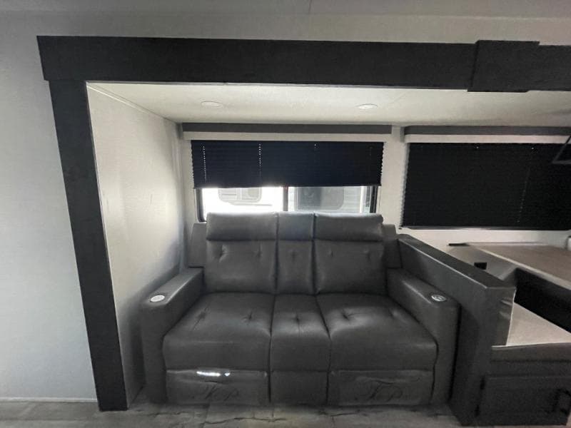 2026 Venture RV 2026 Venture RV Sienna - thumbnail 13