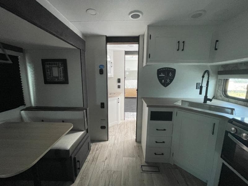 2026 Venture RV 2026 Venture RV Sienna - thumbnail 15