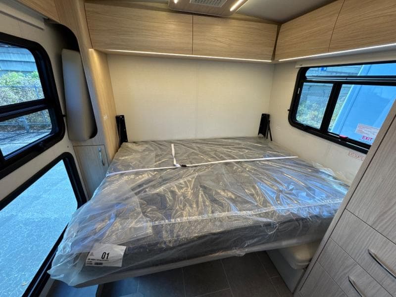 2025 Leisure Travel Vans 2025 Leisure Travel Vans Wonder - thumbnail 12