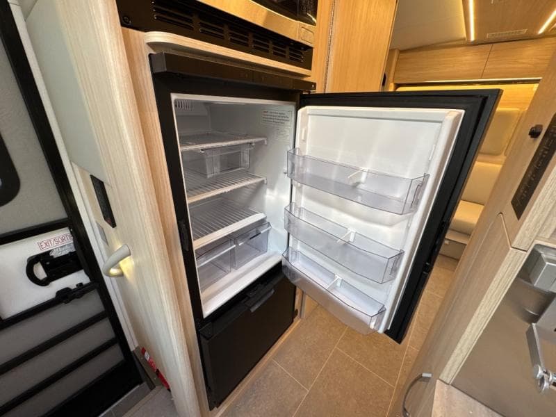 2025 Leisure Travel Vans 2025 Leisure Travel Vans Wonder - thumbnail 21