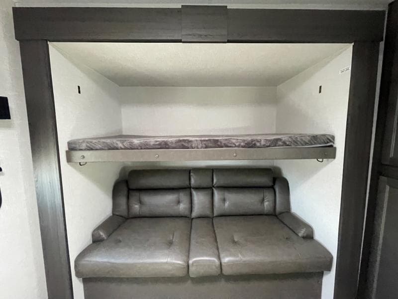 2026 Venture RV 2026 Venture RV SportTrek - thumbnail 28