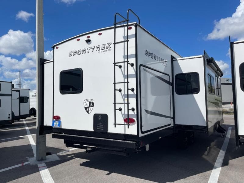 2026 Venture RV 2026 Venture RV SportTrek - thumbnail 7