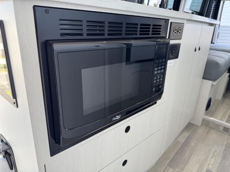 2026 Pleasure-Way 2026 Pleasure-Way Lexor - thumbnail 16