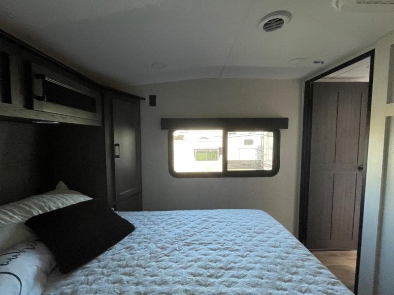 2026 Venture RV 2026 Venture RV SportTrek - thumbnail 19