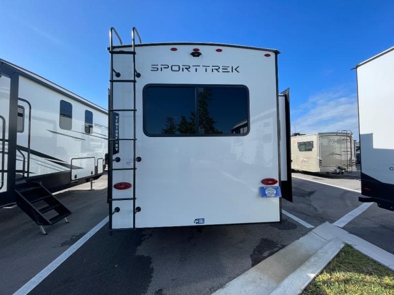 2026 Venture RV 2026 Venture RV SportTrek - thumbnail 7