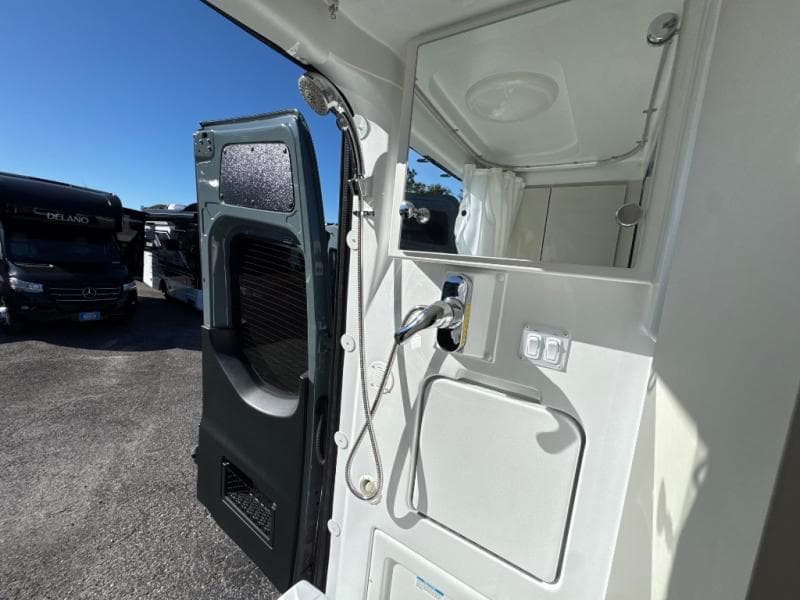 2026 Thor Motor Coach 2026 Thor Motor Coach Sanctuary - thumbnail 20