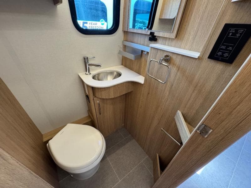 2025 Leisure Travel Vans 2025 Leisure Travel Vans Wonder - thumbnail 14