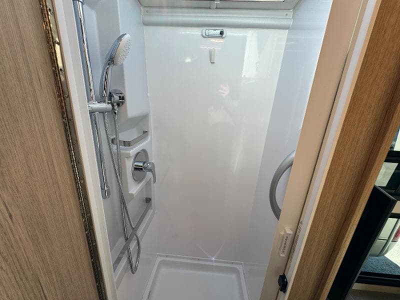 2025 Leisure Travel Vans 2025 Leisure Travel Vans Wonder - thumbnail 15