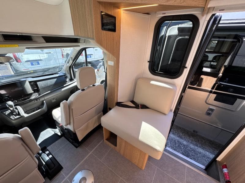 2025 Leisure Travel Vans 2025 Leisure Travel Vans Wonder - thumbnail 21