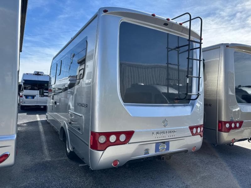 2025 Leisure Travel Vans 2025 Leisure Travel Vans Wonder - thumbnail 4
