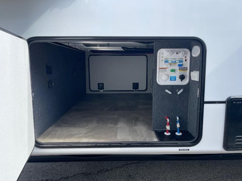 2026 Coachmen 2026 Coachmen Brookstone - thumbnail 5