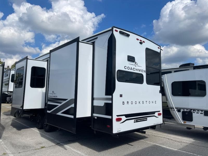 2026 Coachmen 2026 Coachmen Brookstone - thumbnail 6