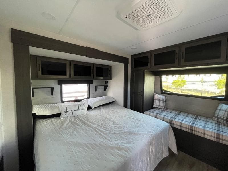 2026 Venture RV 2026 Venture RV SportTrek 5 Touring Edition - thumbnail 19